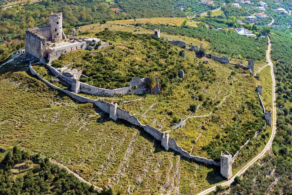 Avella
